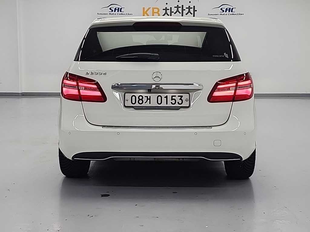 벤츠 B 클래스 (MY B) B클래스 (MY B) B200 d 이미지 3