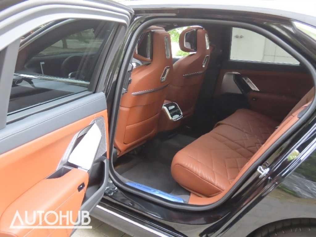 BMW 7시리즈 7시리즈 (G70) 740i xDrive M 스포츠 이미지 15