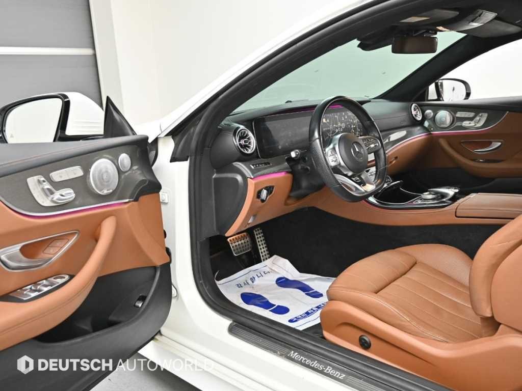벤츠 E 클래스 E-클래스 W213 E450 4MATIC 쿠페 이미지 11