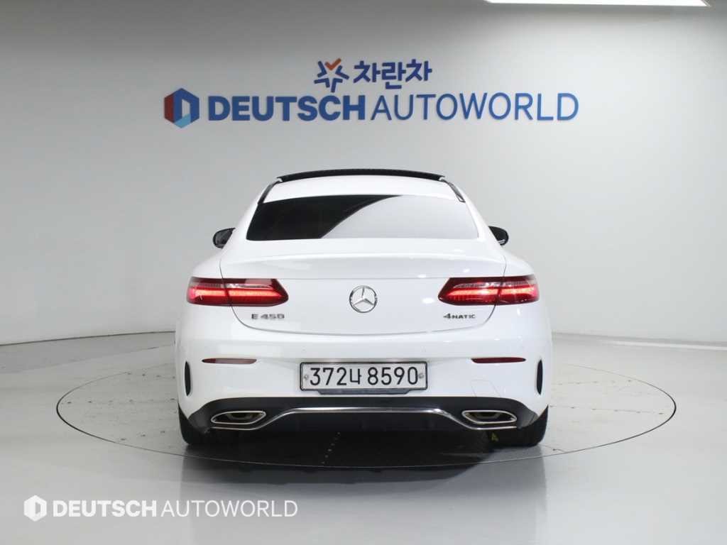 벤츠 E 클래스 E-클래스 W213 E450 4MATIC 쿠페 이미지 4