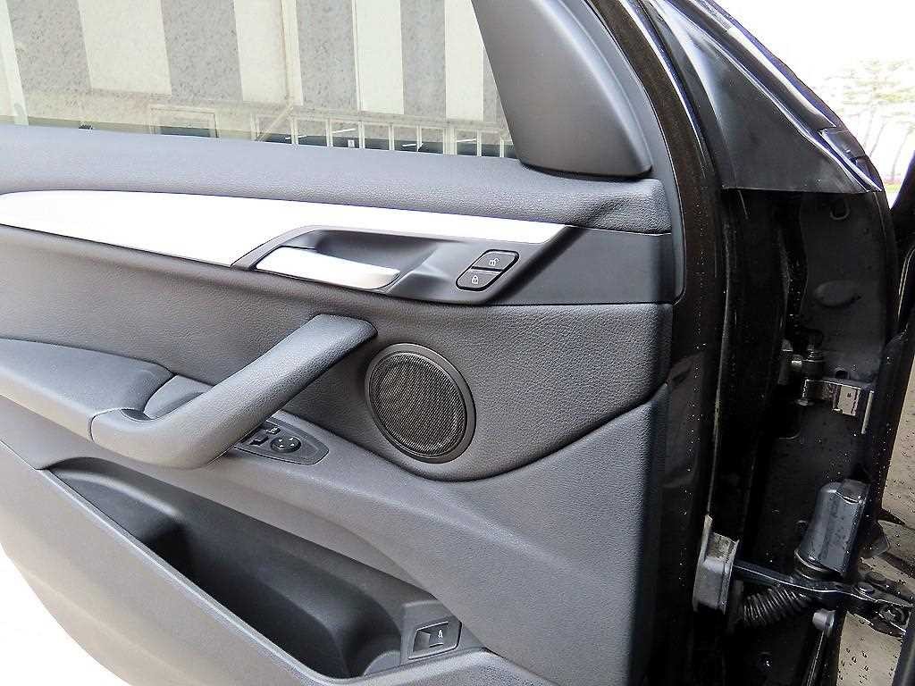 BMW X1 X1 (F48) xDrive 20i 어드밴티지 이미지 11