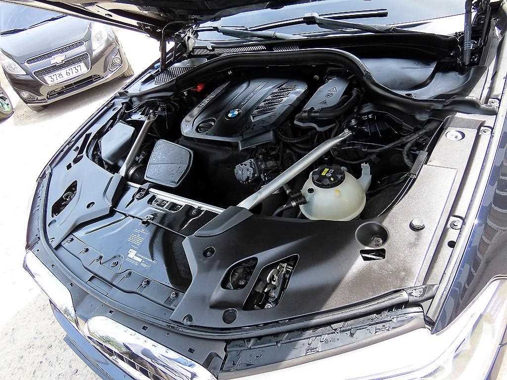 BMW 5시리즈 5시리즈 (G30) 520d xDrive M 스포츠 플러스 이미지 19