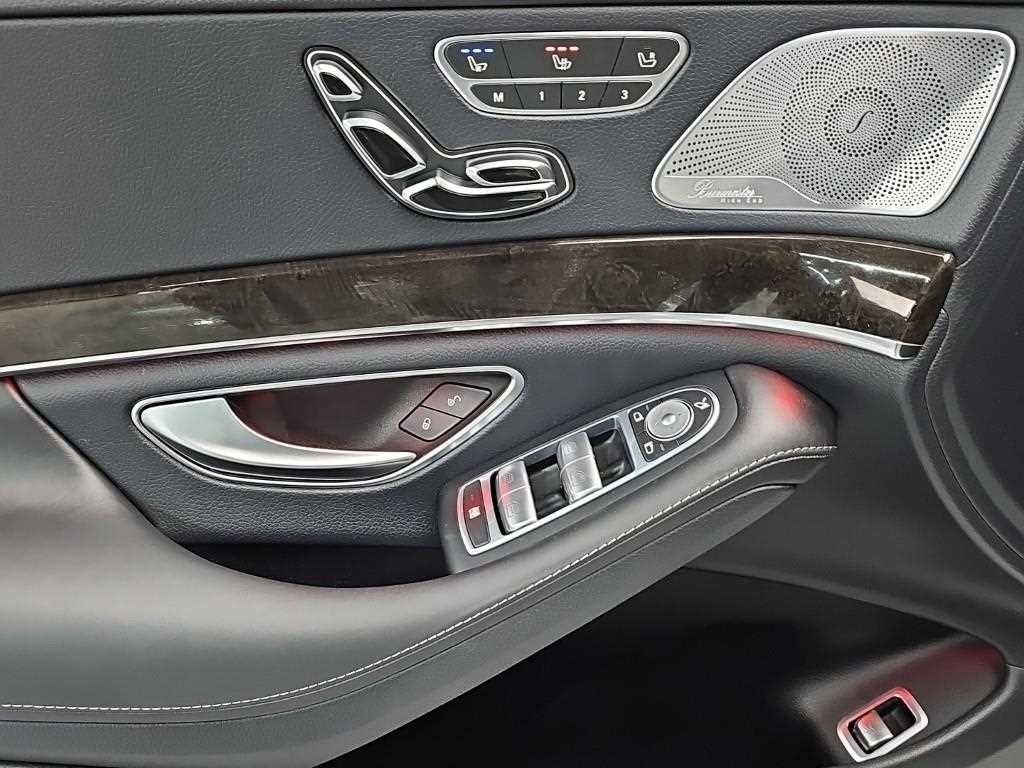 벤츠 S 클래스 S클래스-W222 S 63 AMG 4MATIC 이미지 14