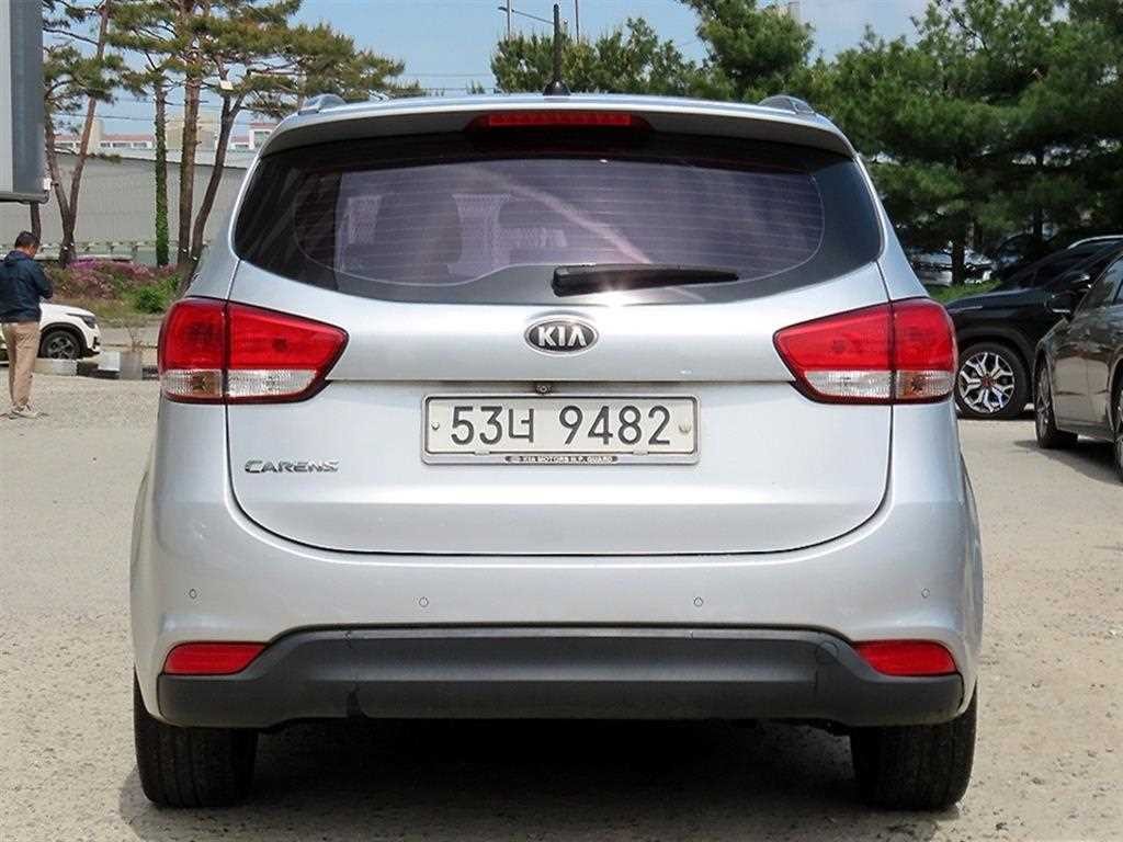 기아 카렌스 올뉴 카렌스 1.7 VGT 프레스티지 이미지 4