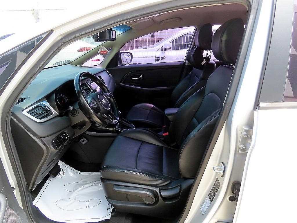 기아 카렌스 올뉴 카렌스 1.7 VGT 프레스티지 이미지 5