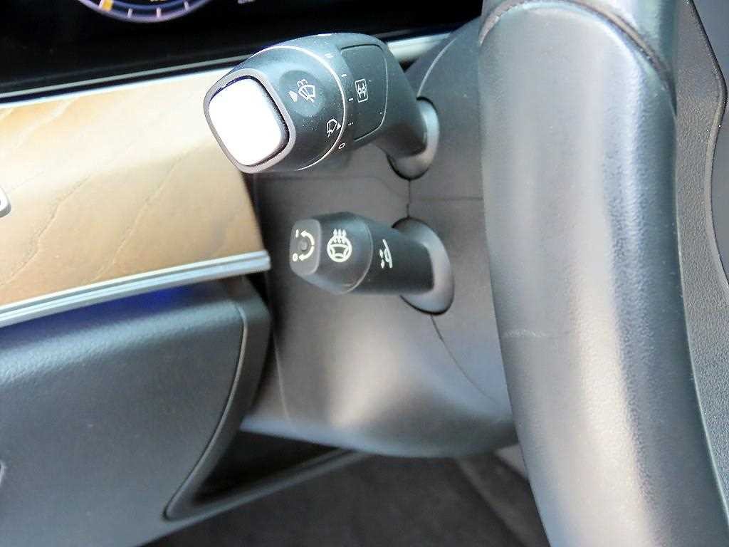 벤츠 E 클래스 E-클래스 W213 E300 4MATIC 익스클루시브 이미지 13