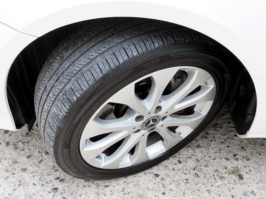 벤츠 E 클래스 E-클래스 W213 E300 4MATIC 익스클루시브 이미지 20