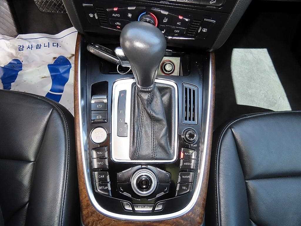 아우디 Q5 2.0 TDI 콰트로 다이나믹 이미지 10