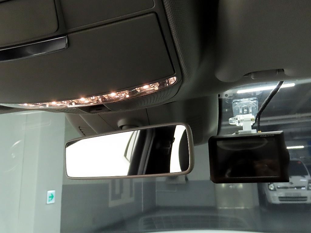 벤츠 E 클래스 E-클래스 W213 E300 4MATIC 아방가르드 이미지 16
