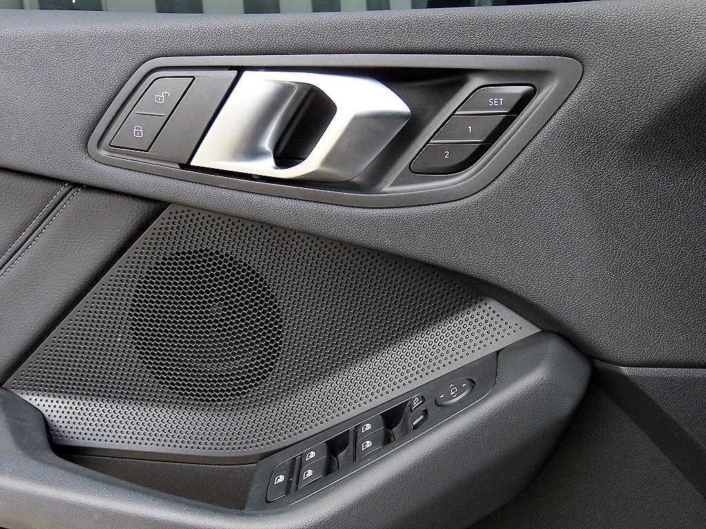 BMW 1시리즈 1시리즈 (F40) 118d 조이 이미지 11