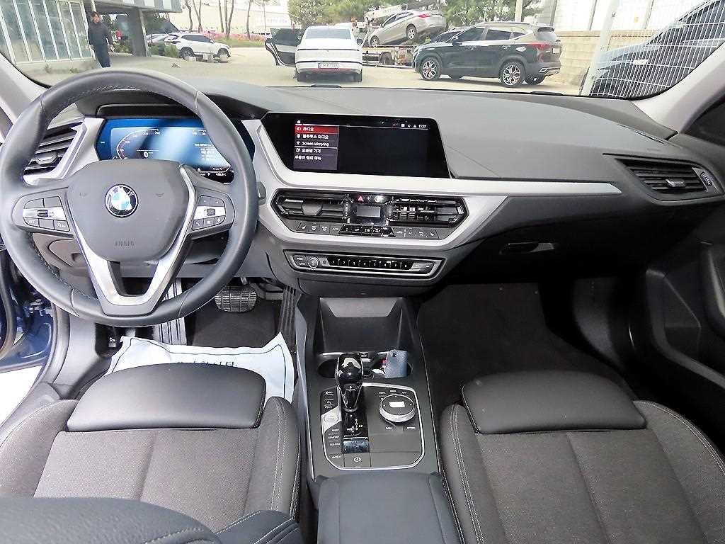 BMW 1시리즈 1시리즈 (F40) 118d 조이 이미지 7