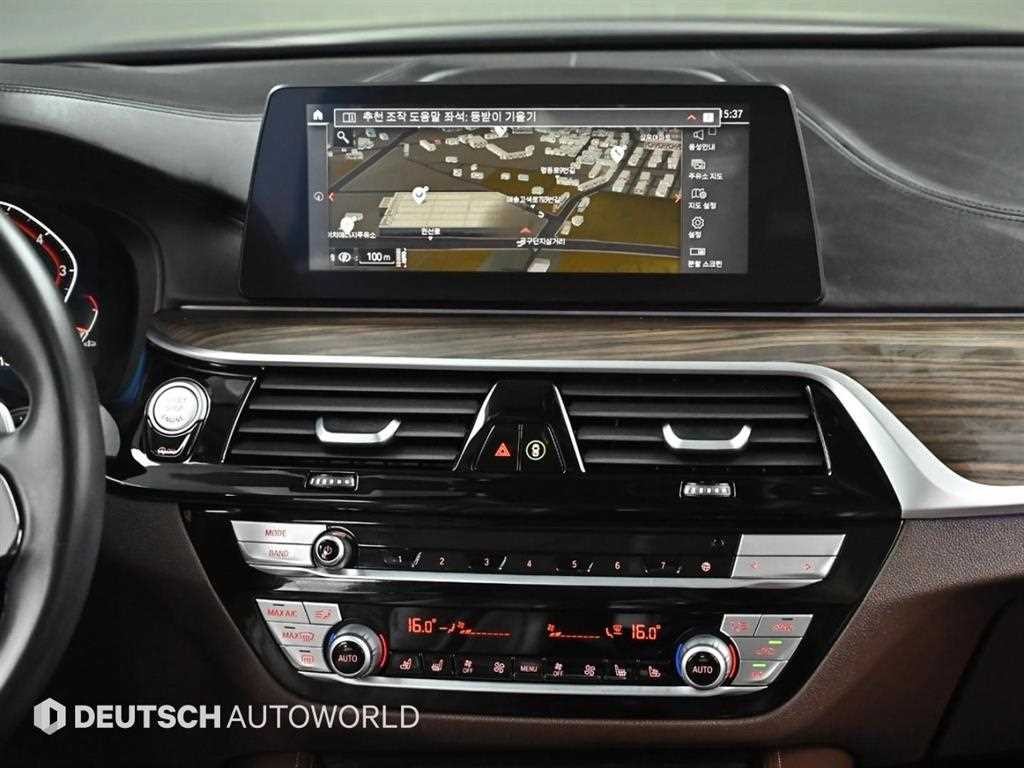 BMW 5시리즈 5시리즈 (G30) 530i 럭셔리 플러스 이미지 14