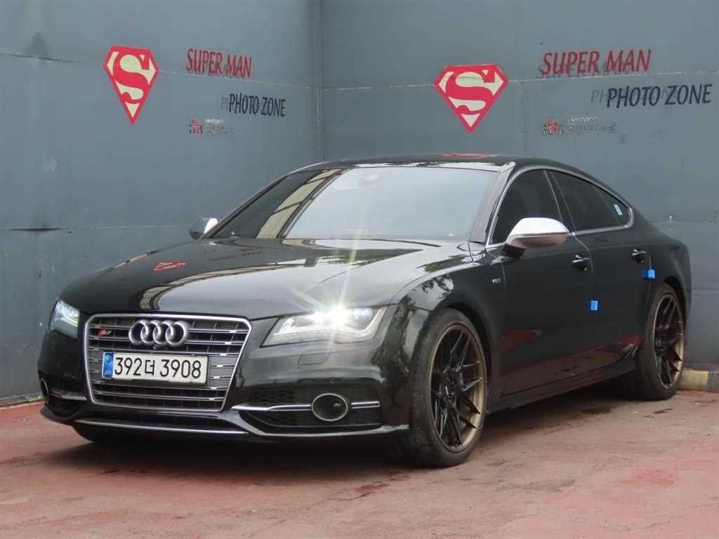 아우디 S7 4.0 TFSI  콰트로 이미지 1
