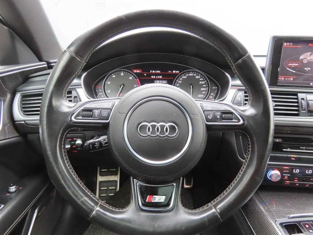 아우디 S7 4.0 TFSI  콰트로 이미지 11