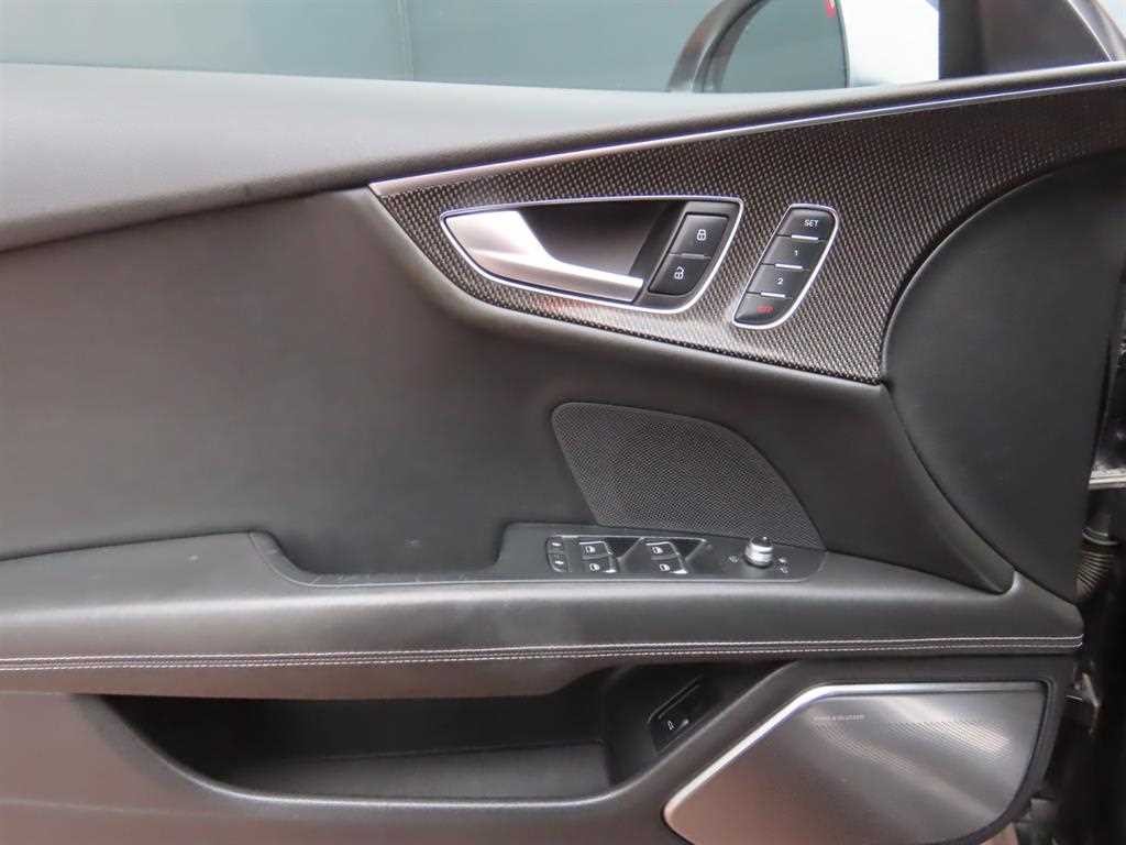 아우디 S7 4.0 TFSI  콰트로 이미지 13