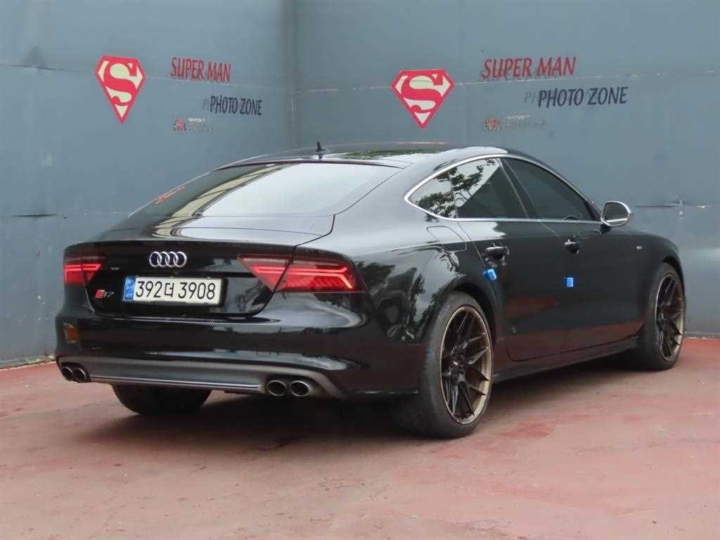 아우디 S7 4.0 TFSI  콰트로 이미지 3