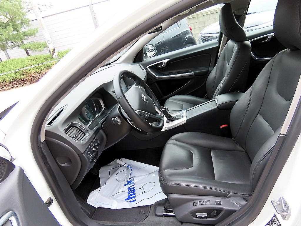 볼보 S60 뉴S60 D2 이미지 5