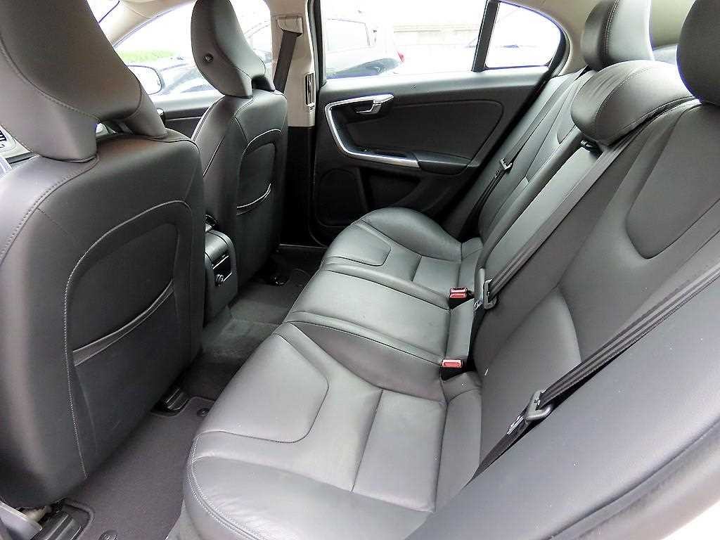 볼보 S60 뉴S60 D2 이미지 6