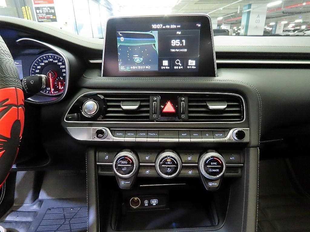 제네시스 G70 2.2D AWD 어드밴스드 이미지 11