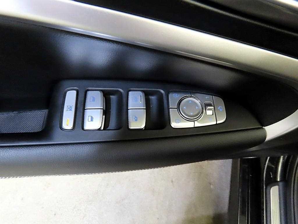 제네시스 G70 2.2D AWD 어드밴스드 이미지 13