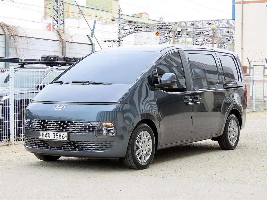 현대 스타리아 2WD 디젤 카고 모던 3인승 이미지 2