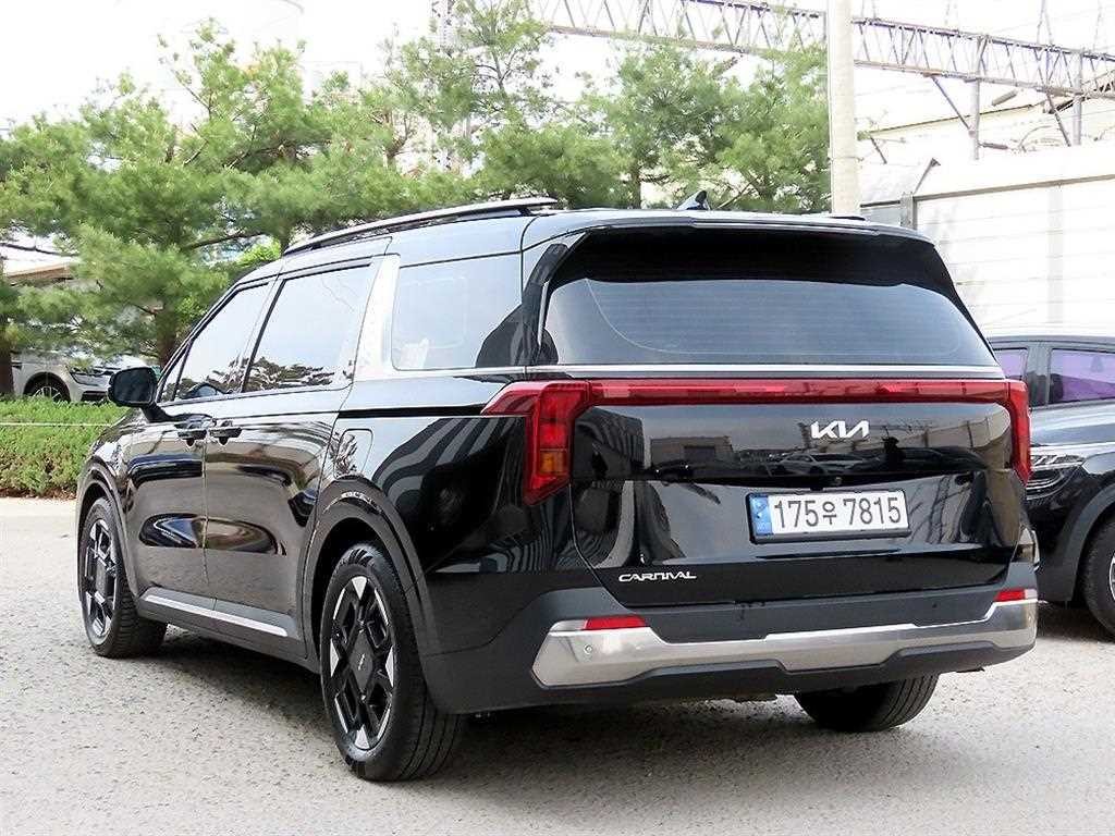 기아 카니발 더 뉴 카니발 4세대 가솔린 7인승 시그니처 이미지 3