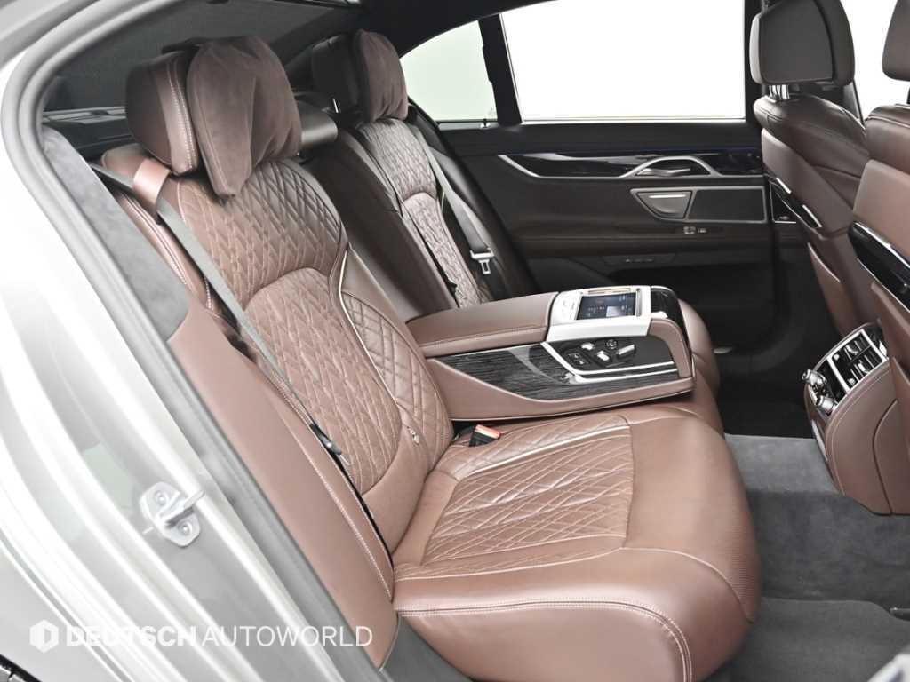 BMW 7시리즈 7시리즈 (G11) 730d xDrive M 스포츠 이미지 12