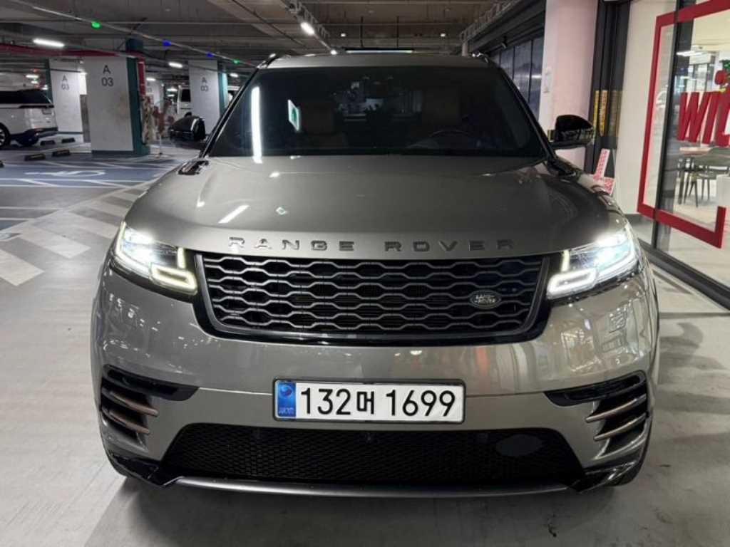 랜드로버 레인지로버 벨라 3.0 D300 R-다이나믹 HSE 이미지 1