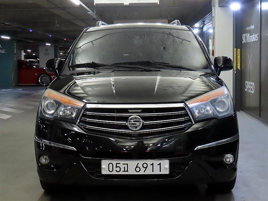 KG모빌리티(쌍용) 코란도 코란도투리스모 2WD GT 9인승 이미지 2