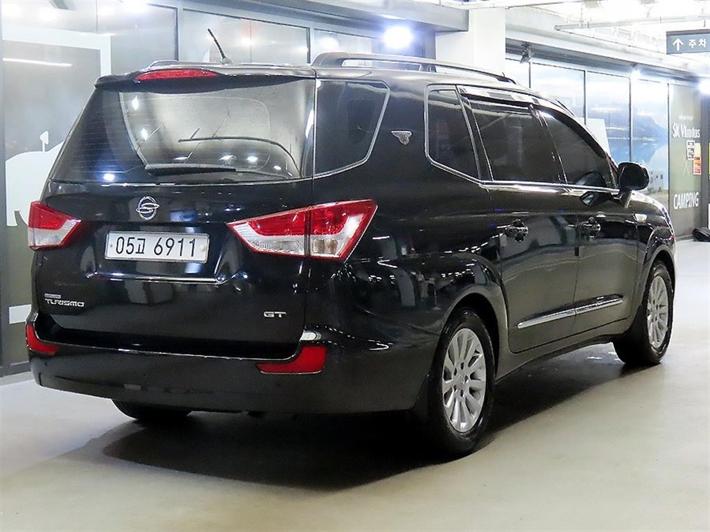 KG모빌리티(쌍용) 코란도 코란도투리스모 2WD GT 9인승 이미지 4