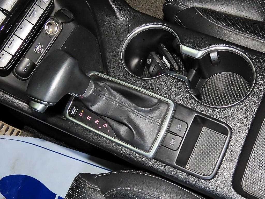 기아 스포티지 스포티지 더 볼드 2.0 디젤 2WD 노블레스 이미지 12