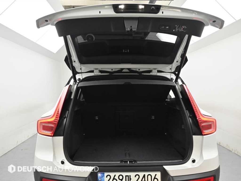 볼보 XC40 B4 AWD R-디자인 이미지 19