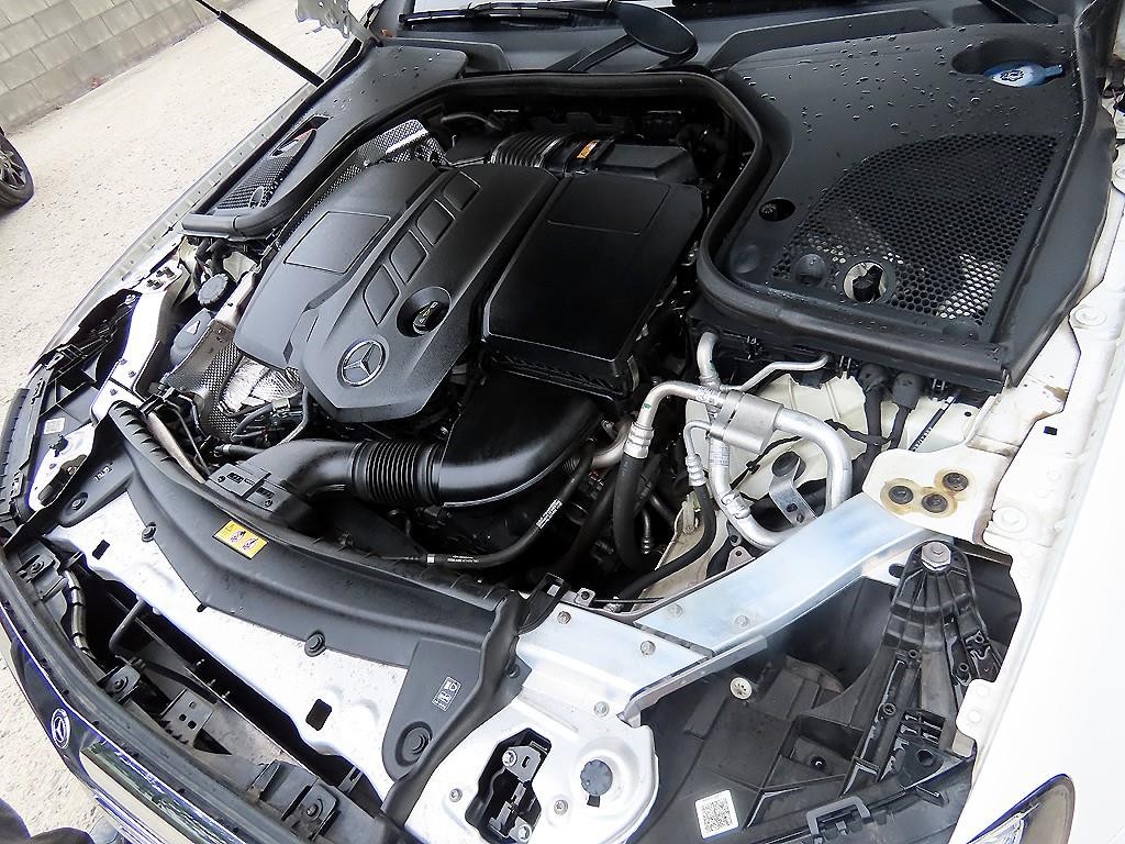 벤츠 E 클래스 E-클래스 W213 E220d 4MATIC 익스클루시브 이미지 19