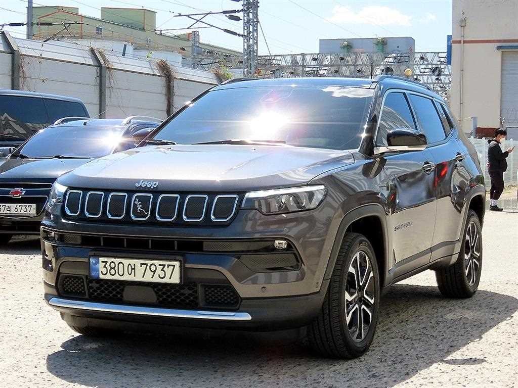 지프 컴패스 컴패스 2세대 2.4 AWD 리미티드 이미지 2