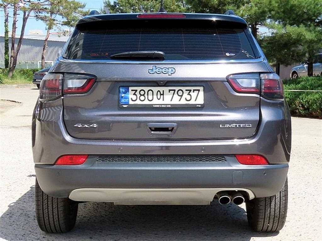지프 컴패스 컴패스 2세대 2.4 AWD 리미티드 이미지 4
