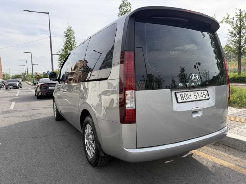 현대 스타리아 2WD 디젤 카고 모던 5인승 이미지 4