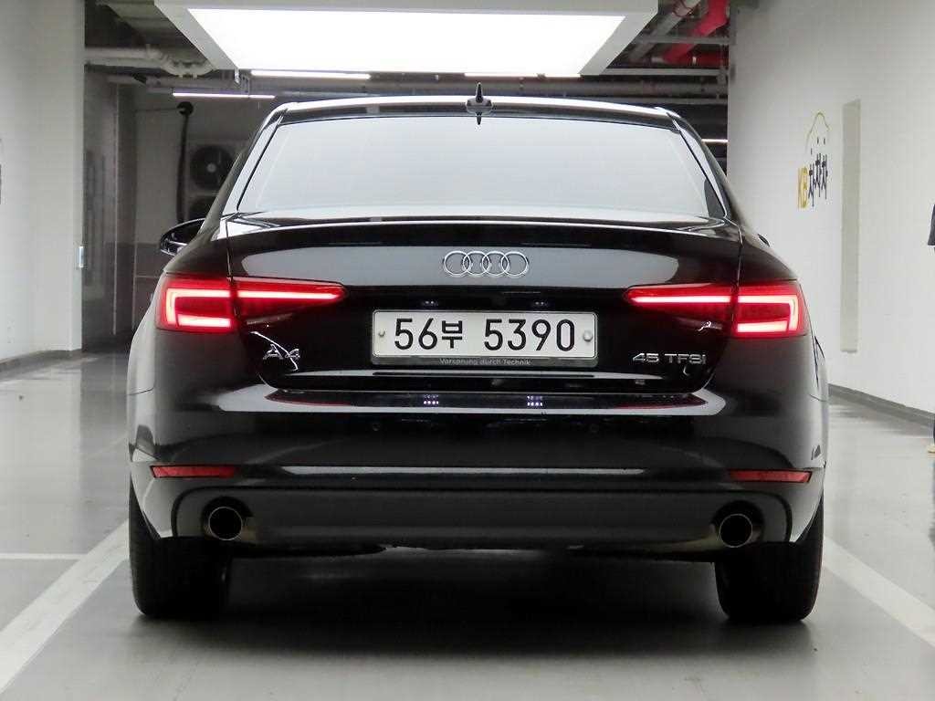 아우디 A4 A4 (B9) 45 TFSI 이미지 3