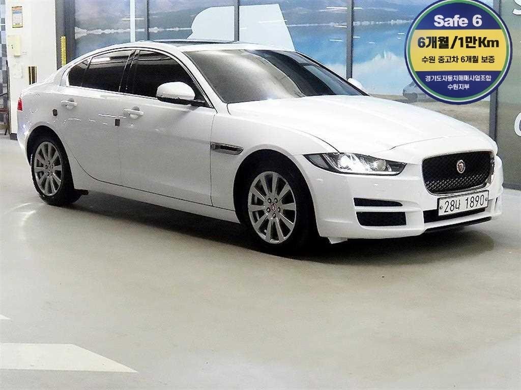 재규어 XE 2.0D 프레스티지 이미지 1