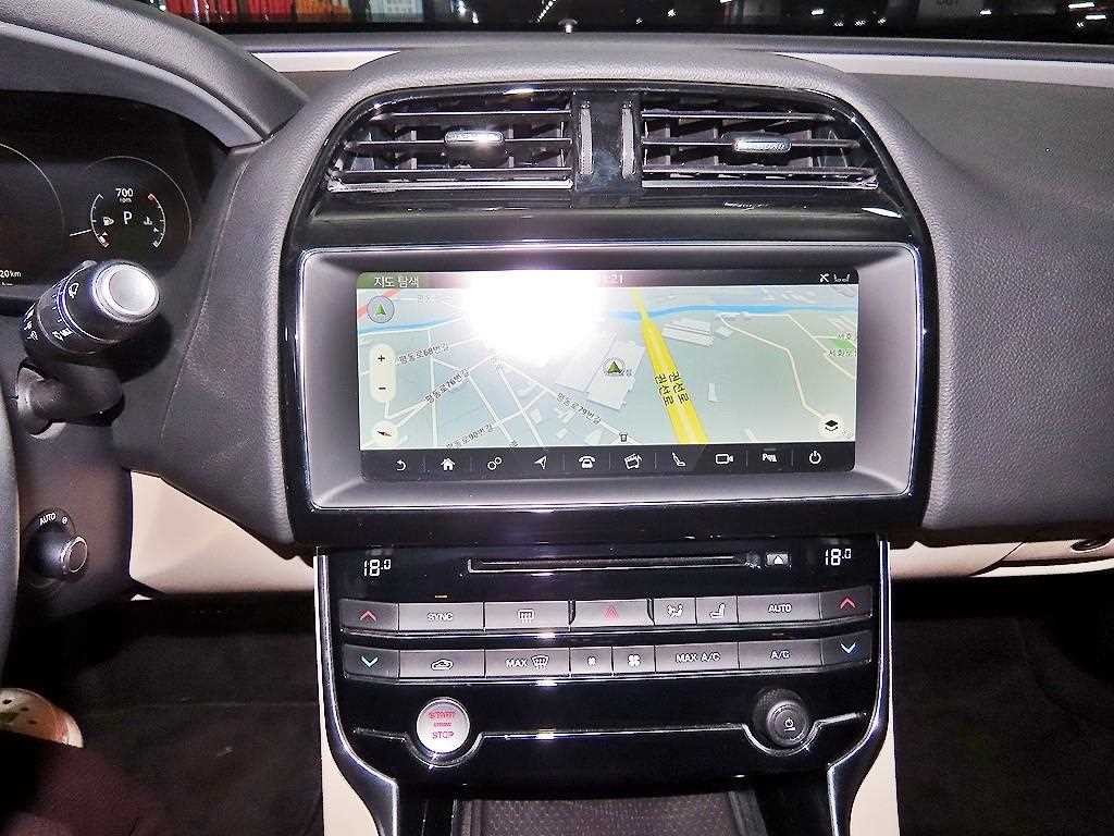 재규어 XE 2.0D 프레스티지 이미지 10
