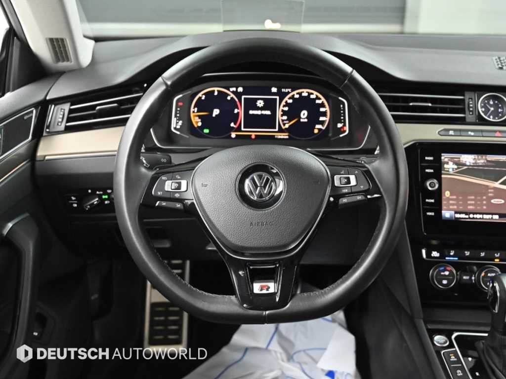 폭스바겐 아테온 2.0 TDI 엘레강스 프레스티지 이미지 13