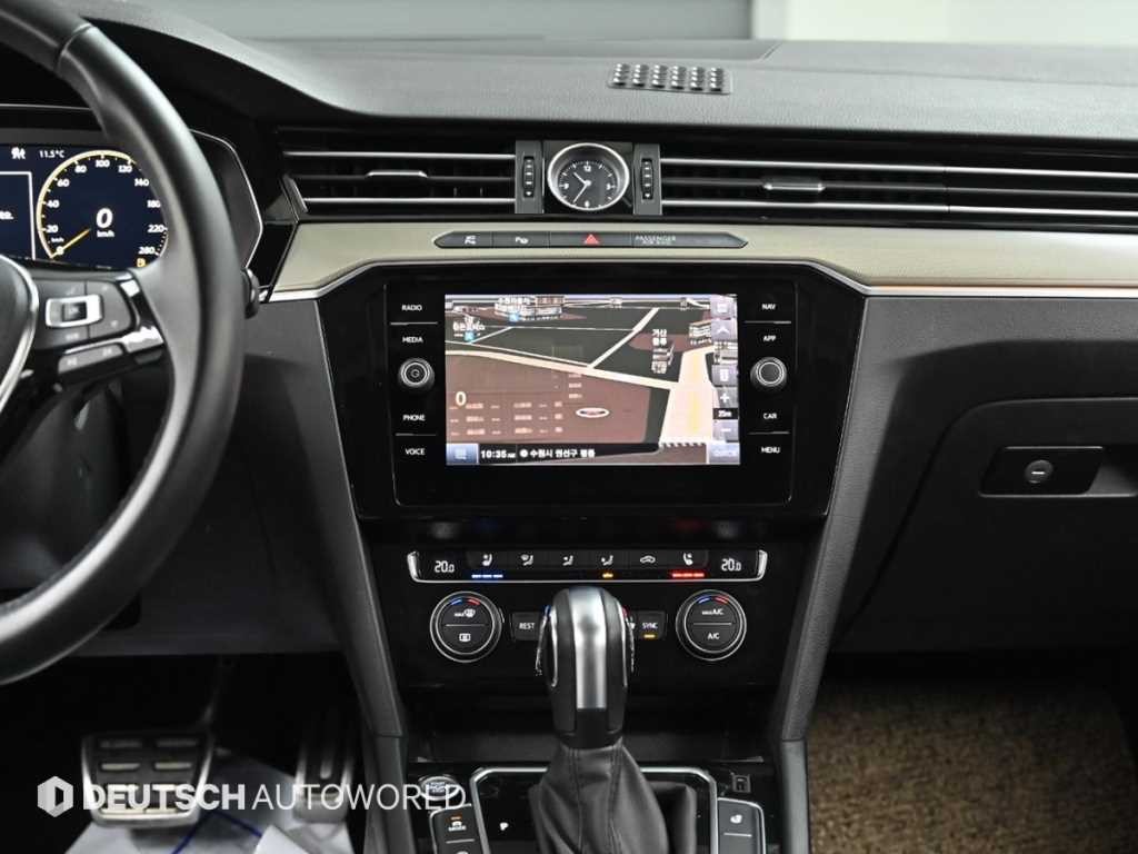 폭스바겐 아테온 2.0 TDI 엘레강스 프레스티지 이미지 14