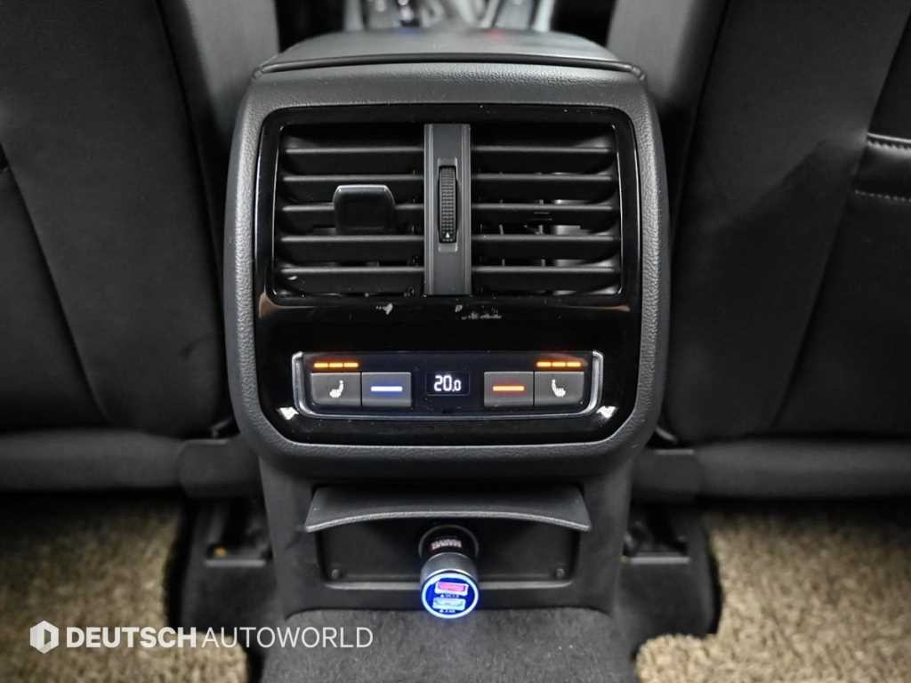 폭스바겐 아테온 2.0 TDI 엘레강스 프레스티지 이미지 16