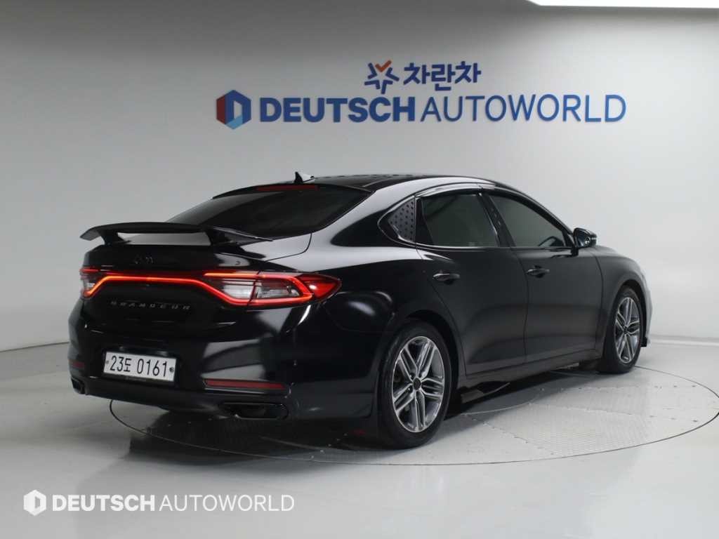 현대 그랜저 그랜저 IG 2.2 VGT 프리미엄 스페셜 이미지 2