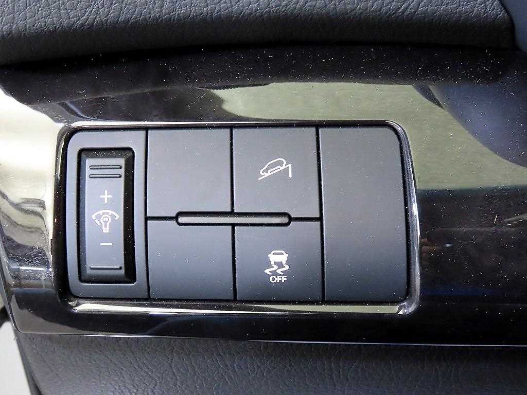 기아 쏘렌토 뉴 쏘렌토 R 2WD 2.0 TLX 스페셜 이미지 14