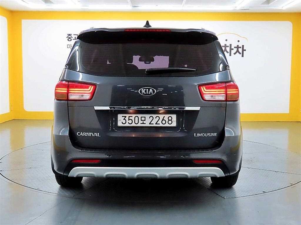 기아 카니발 올 뉴 카니발 디젤 7인승 리무진 VIP 이미지 3