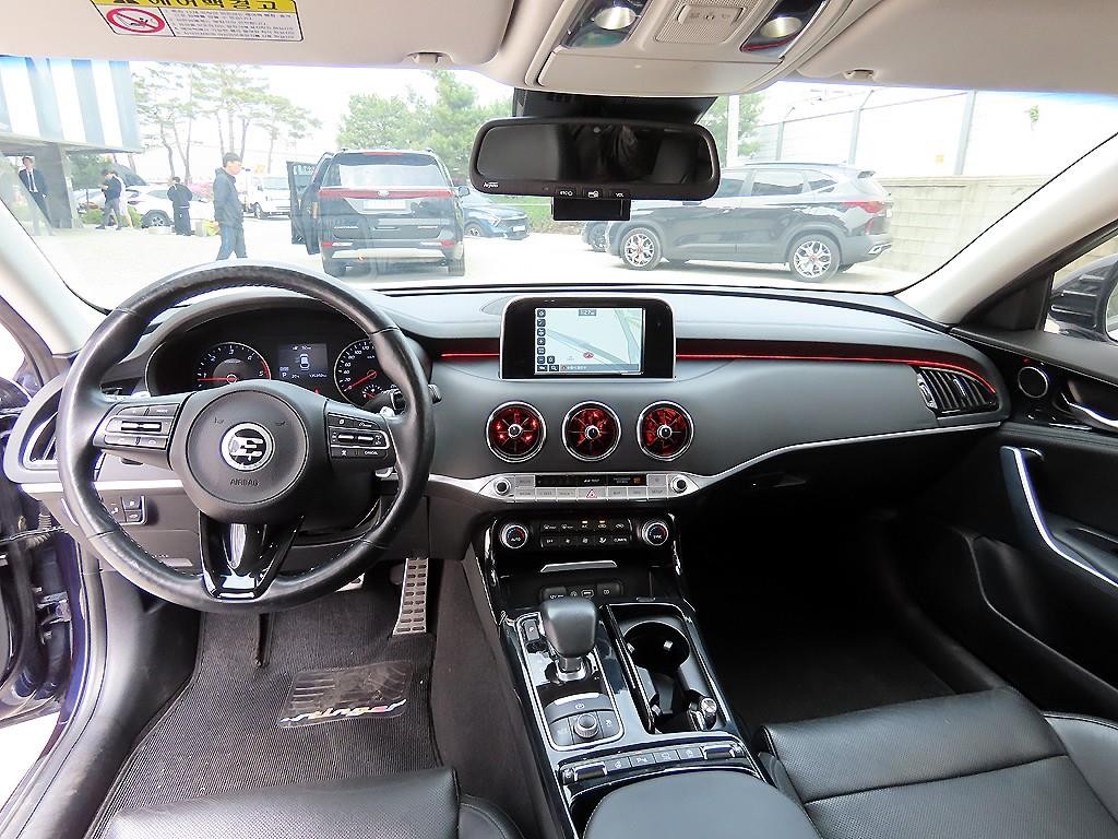 기아 스팅어 디젤 2.2 AWD 플래티넘 이미지 7