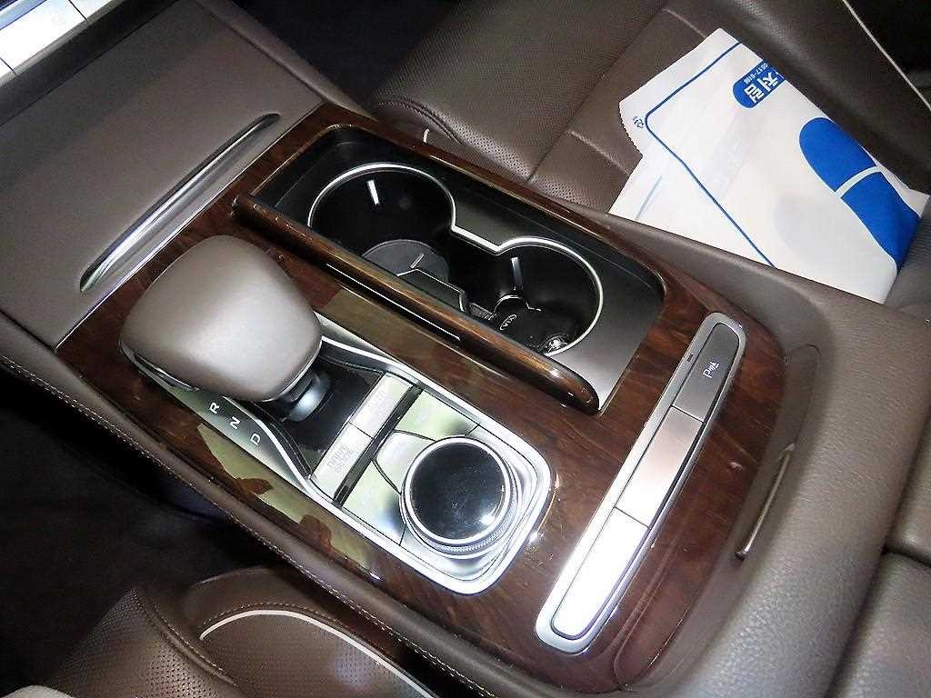 기아 K9 더 K9 3.8 GDI AWD 플래티넘Ⅰ 이미지 12