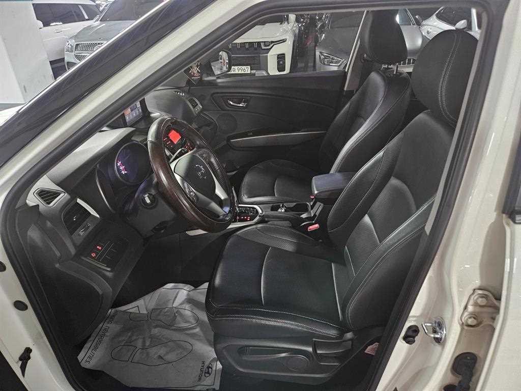 KG모빌리티(쌍용) 티볼리 가솔린 2WD 1.6 VX 이미지 8