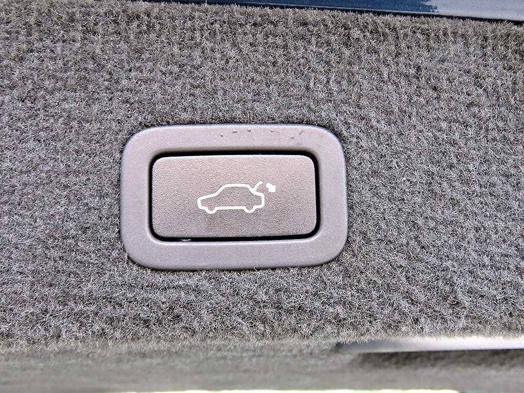 볼보 XC70 D5 이미지 16