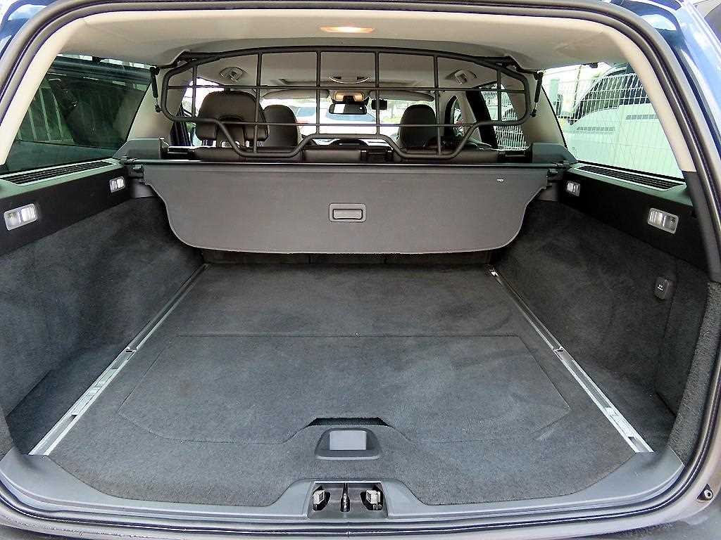 볼보 XC70 D5 이미지 18